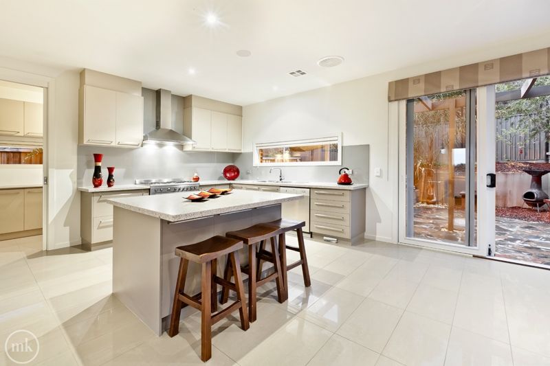 19 Lookout Rise, Macleod, VIC 3085