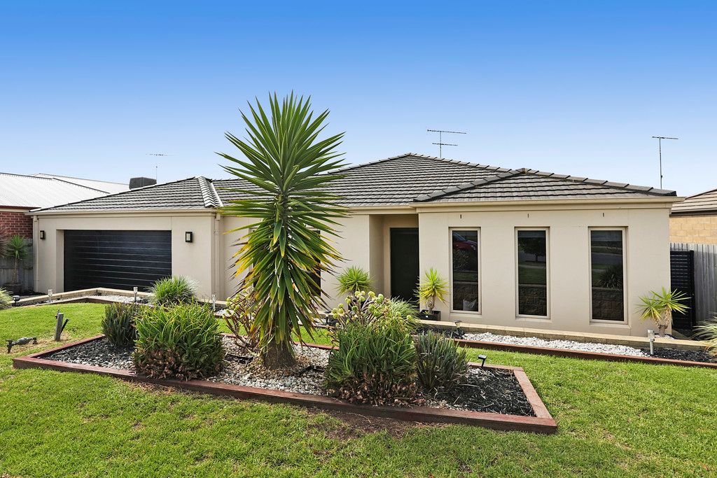 49 Willesden Drive, Waurn Ponds, VIC 3216