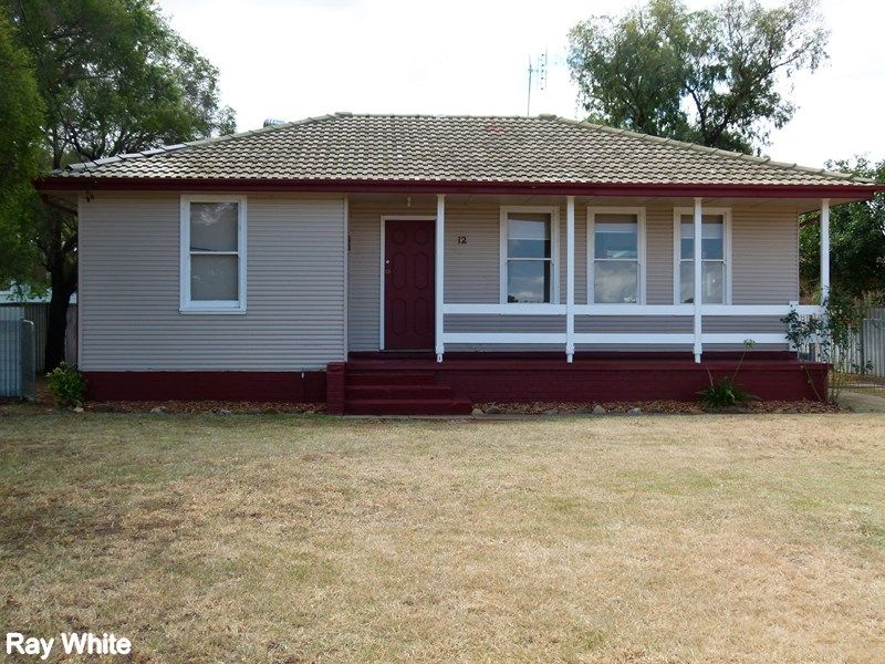 12 Dawson Street, Forbes NSW 2871