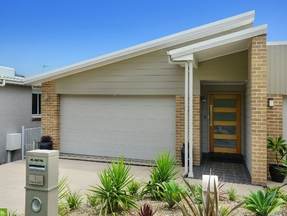 7 Chaplin Place, Albion Park NSW 2527