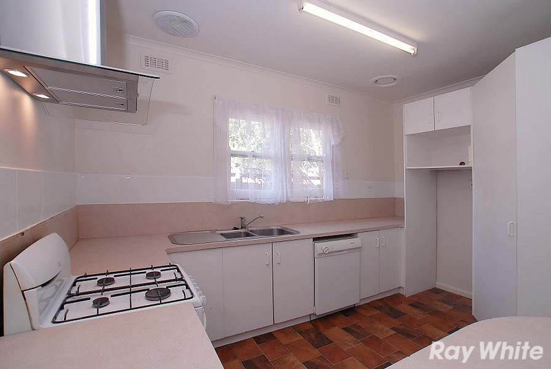 51 Liverpool Road, Kilsyth, VIC 3137