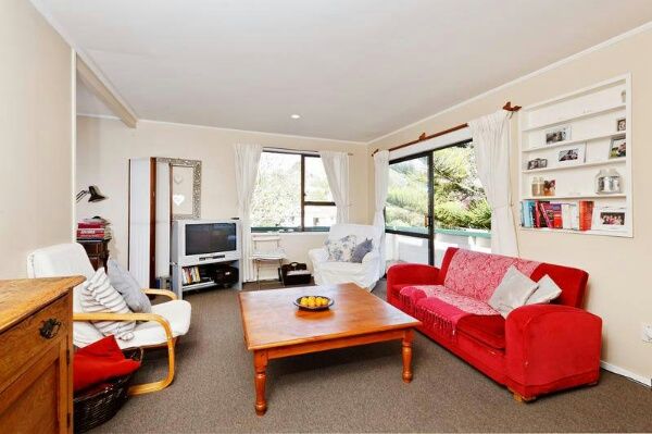 11 Topliss Drive, Torbay, North Shore City