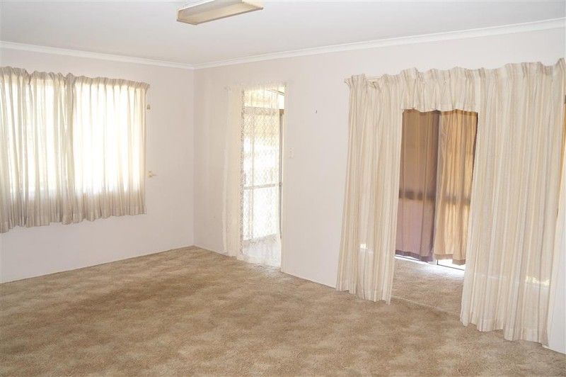 52 Kin Kora Drive, Kin Kora, QLD 4680