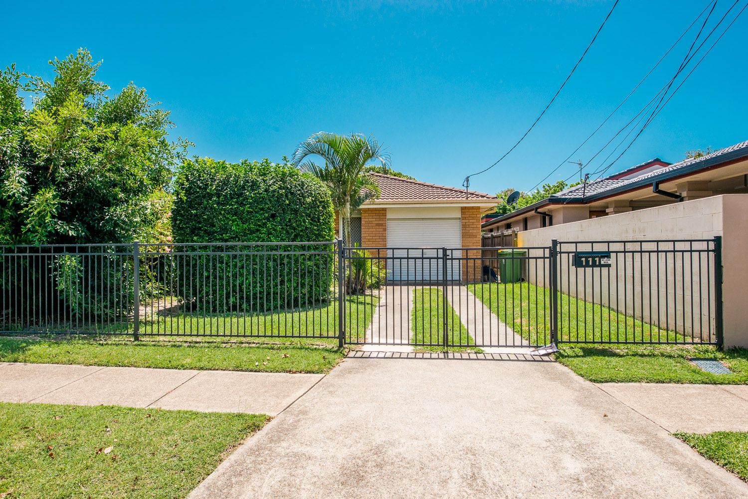 111 Albion Avenue, Miami QLD 4220