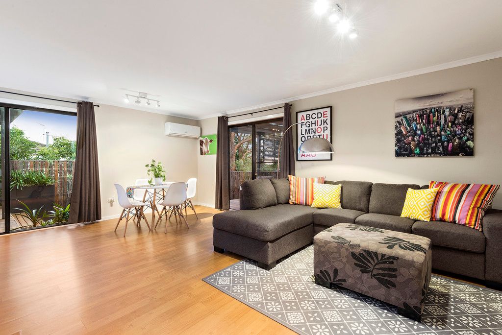 2/19 Binalong Avenue, Chadstone, VIC 3148