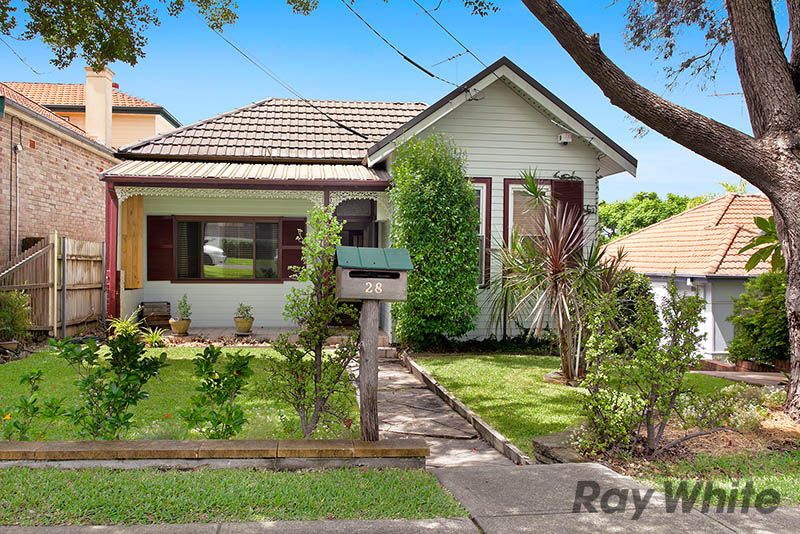 28 East Crescent, Hurstville Grove NSW 2220