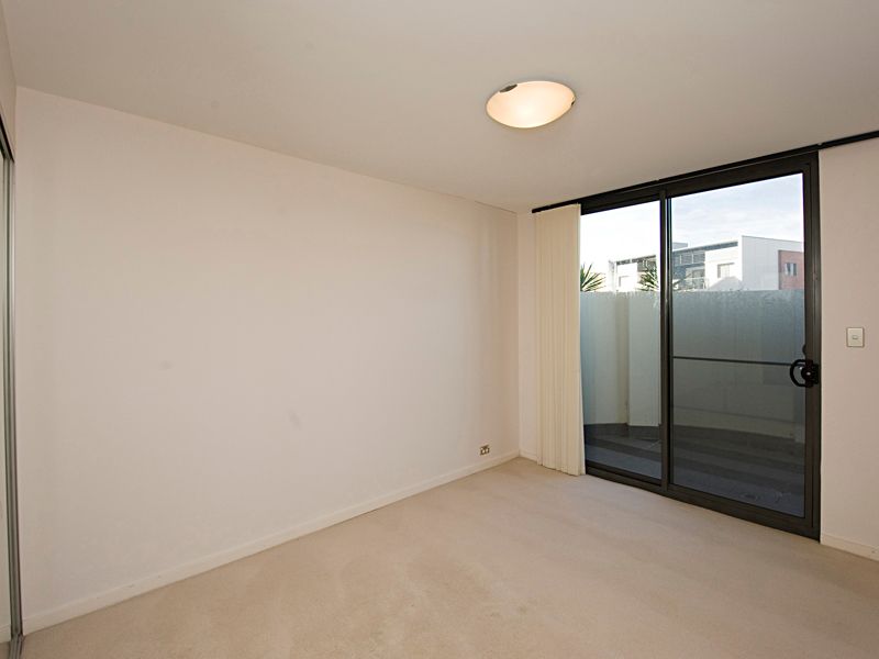 77/12 Tanunda Drive, Rivervale, WA 6103