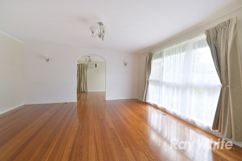 33 Orna Street, Ferntree Gully, VIC 3156