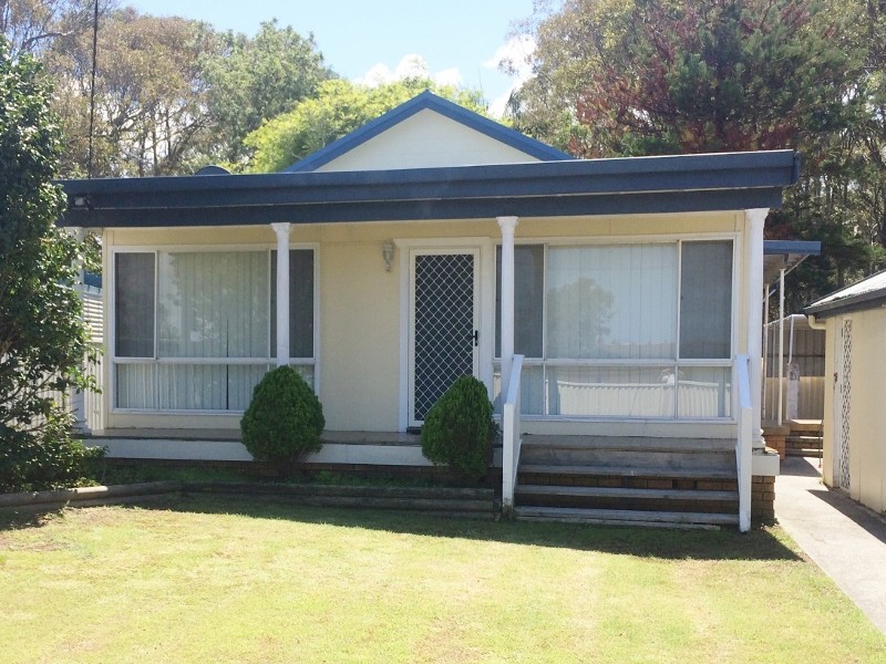 39 Marks Road, Gorokan, NSW 2263