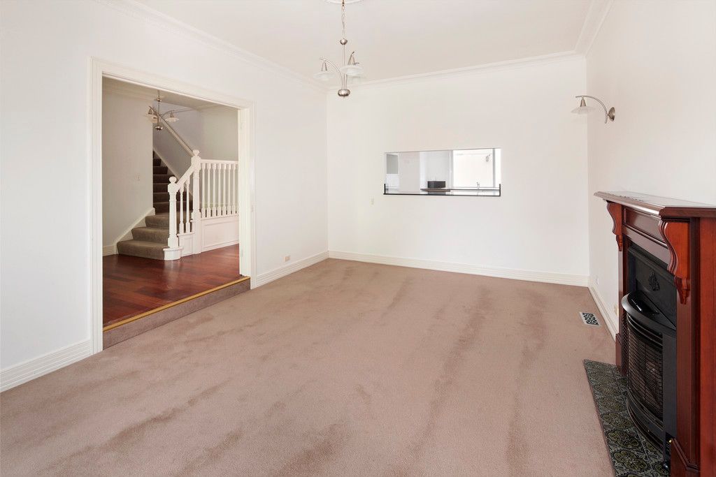 6 Avoca Crescent, Alfredton, VIC 3350