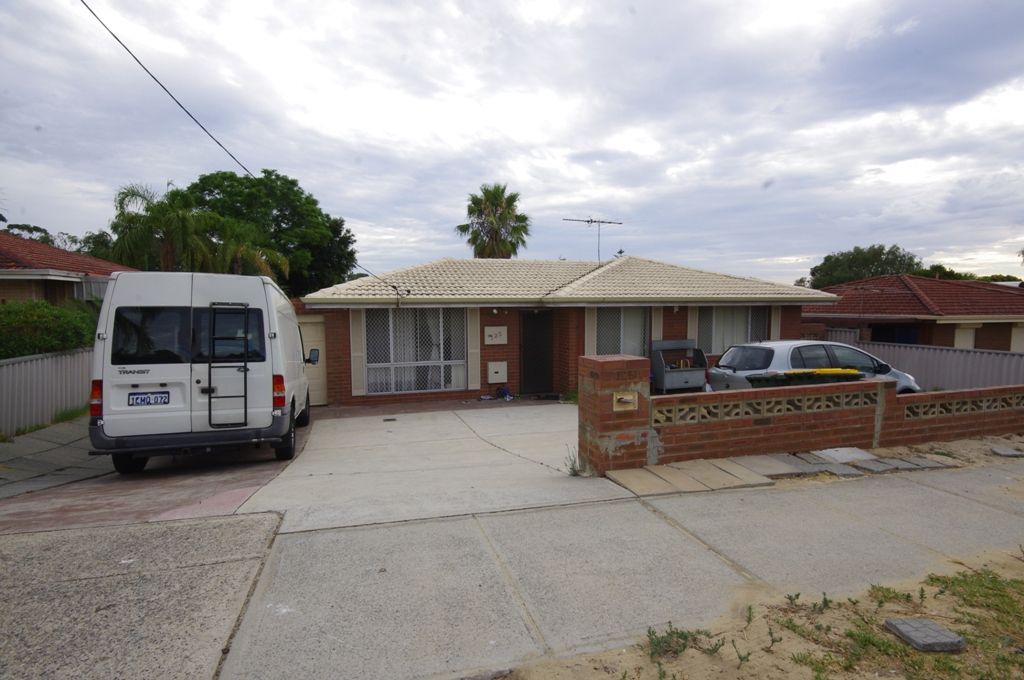 125 Koondoola Avenue, Koondoola WA 6064
