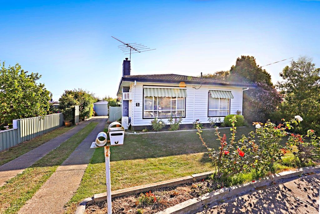 5 Karrin Court, Norlane, VIC 3214