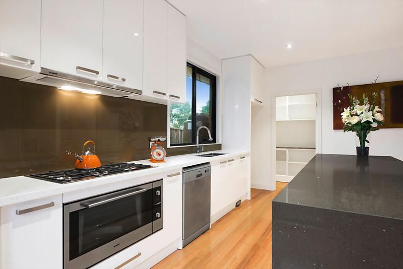 2/125 Main Street, Blackburn, VIC 3130