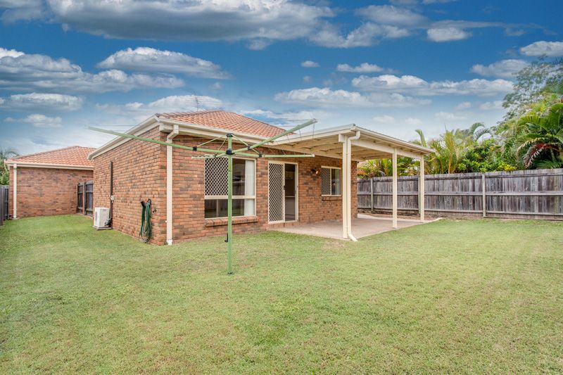 13 Macquarie Circuit, Forest Lake, QLD 4078