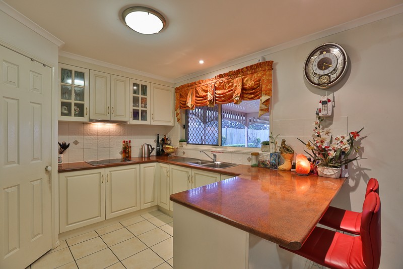 10 Macrossan Street, Cranley, QLD 4350