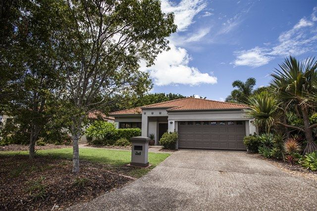 2013 Gracemere Gardens Circuit, Hope Island, QLD Home For Sale • Ray White