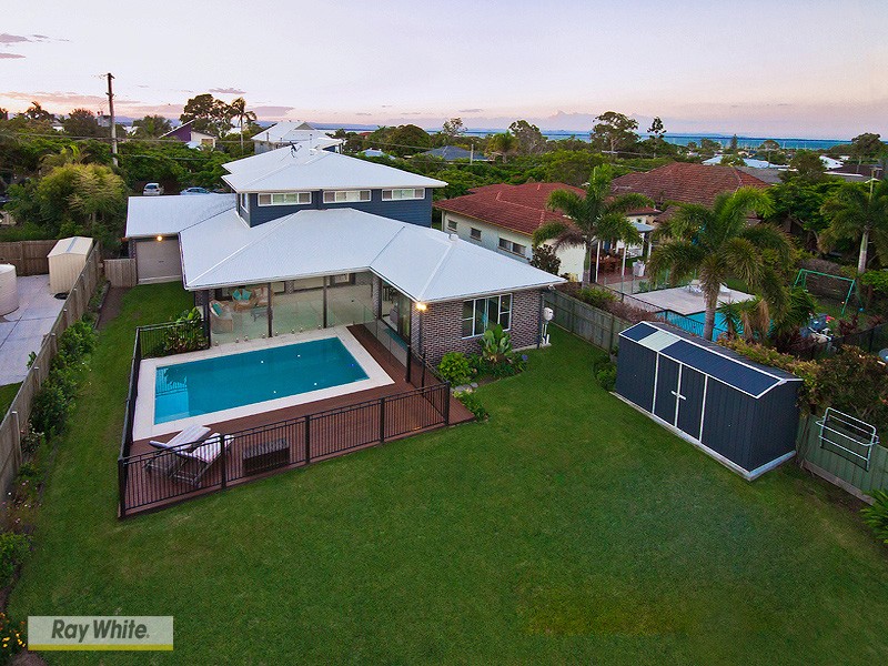12 Seaville Avenue, Scarborough, QLD 4020