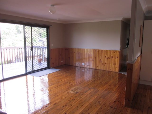 65 The Crescent, Helensburgh, NSW 2508