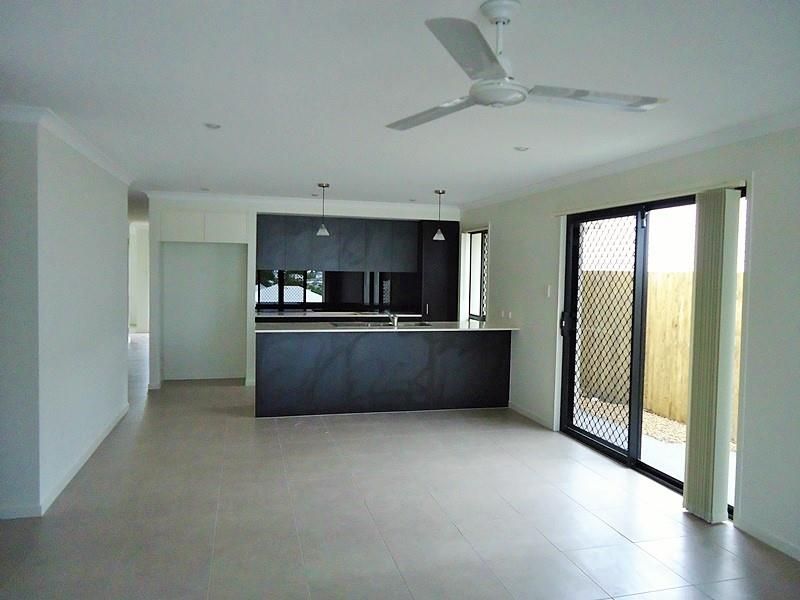 33 Gresswell Crescent, Upper Coomera, QLD 4209