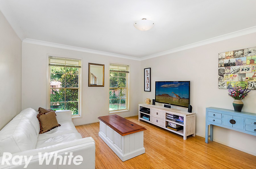 17 Beaumaris Avenue, CASTLE HILL, NSW 2154
