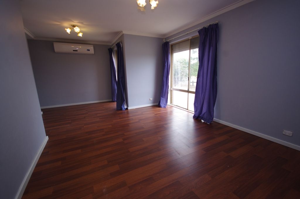 33 Snowberry Retreat, Mirrabooka, WA 6061