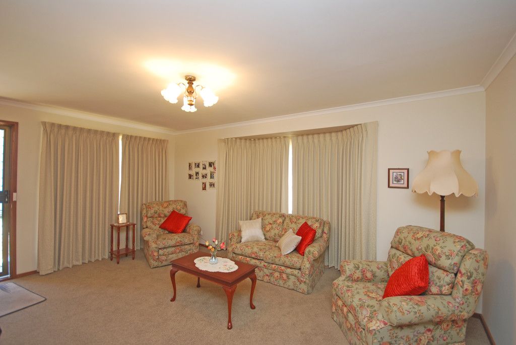 2/38 Yarrowee Street, Sebastopol, VIC 3356
