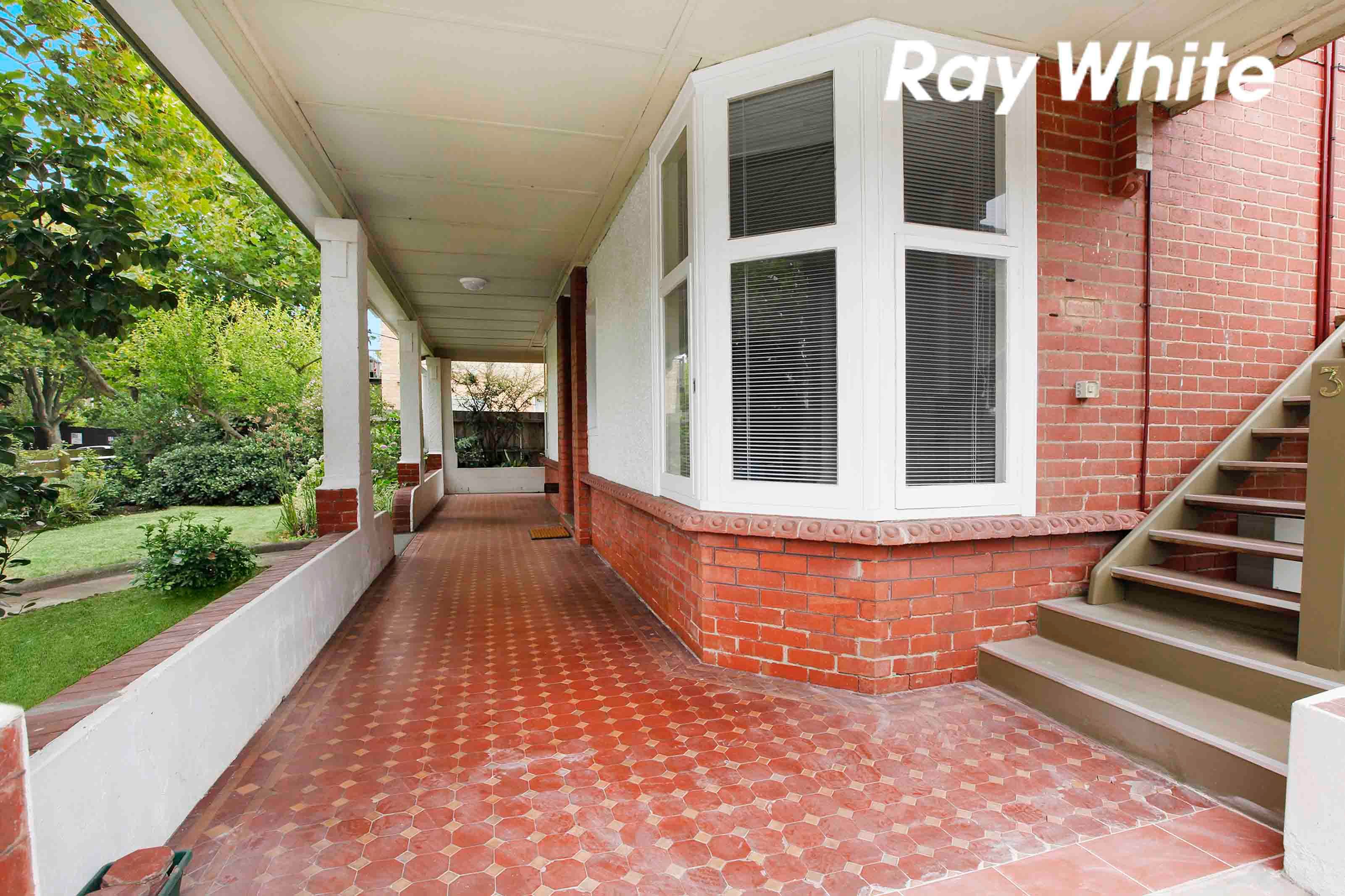 24 Beach Avenue, Elwood, VIC 3184