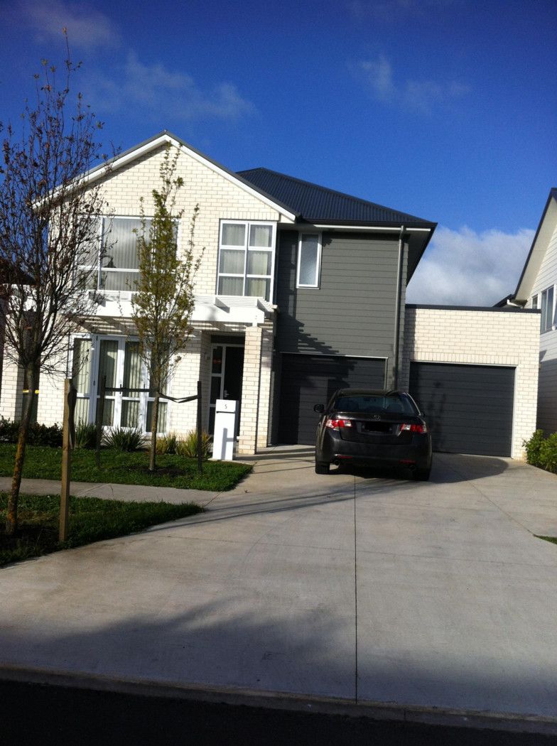 Takanini, Papakura