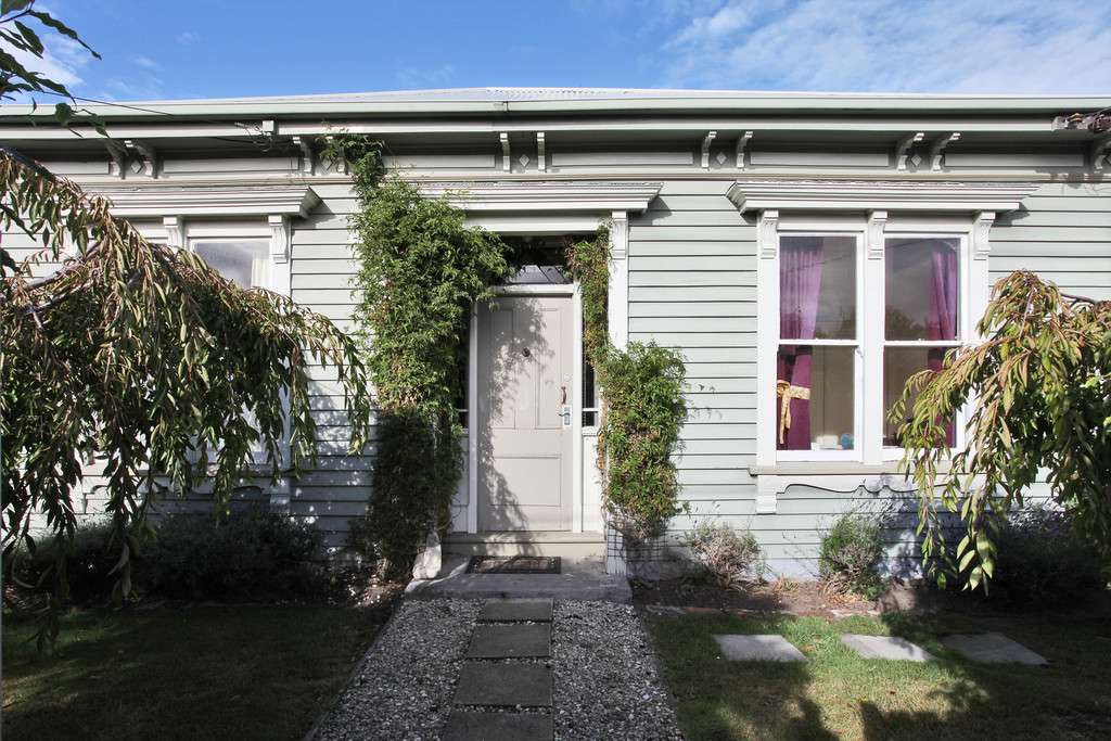 207 Selwyn Street photo 0