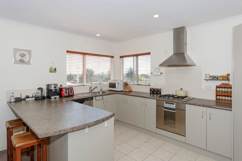 2 Northridge Terrace, Massey, Waitakere City