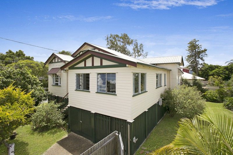 52 Thomas Street, Sherwood QLD 4075