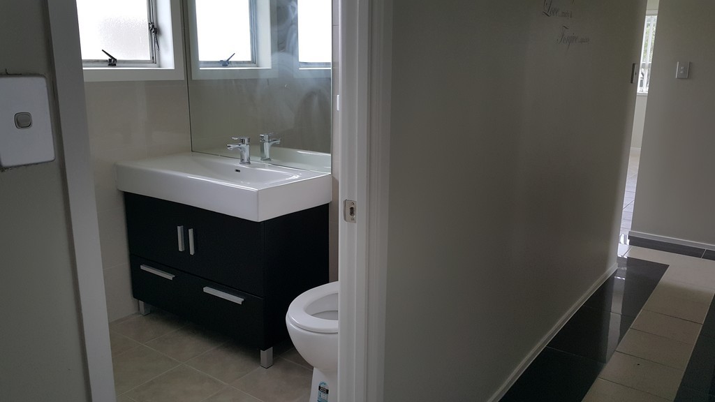 2/17 Rata Vine Drive, Wiri, Manukau City
