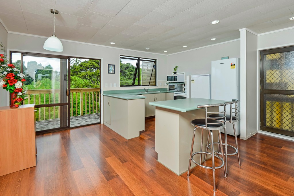 11 Fordham Street, Beach Haven, North Shore City