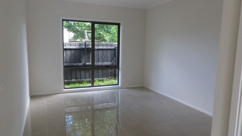 2/17 Carlisle Road, Hallam, VIC 3803