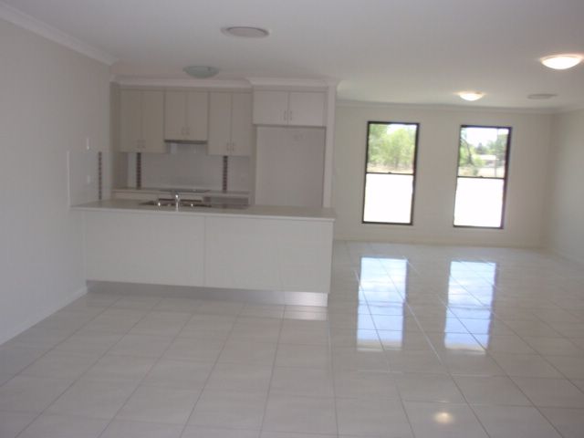 13 Burns Street, Capella, QLD 4723