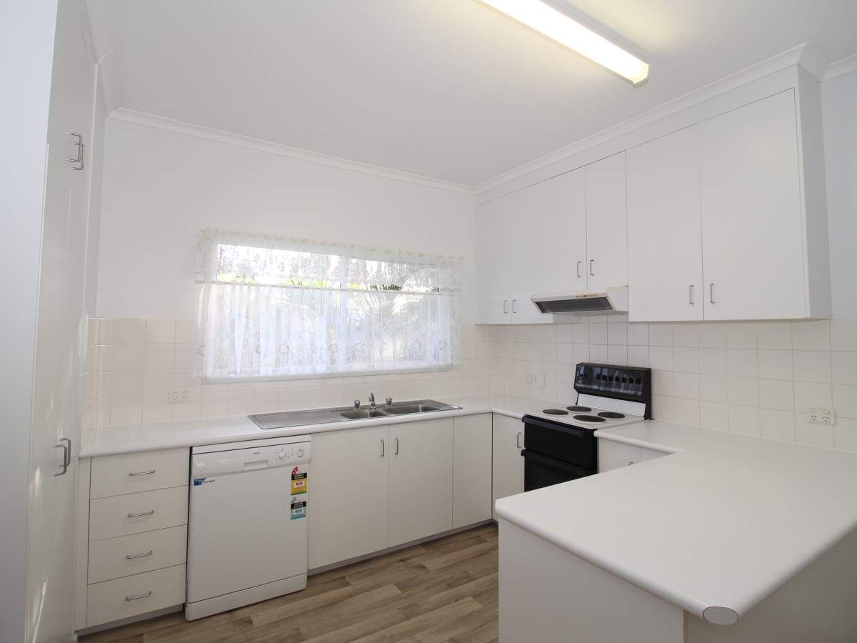 11 Roseanne Road, Emerald, QLD 4720