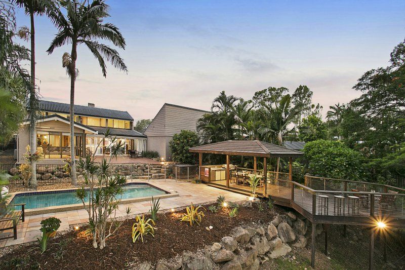 121 Mount Ommaney Drive, Jindalee, QLD 4074