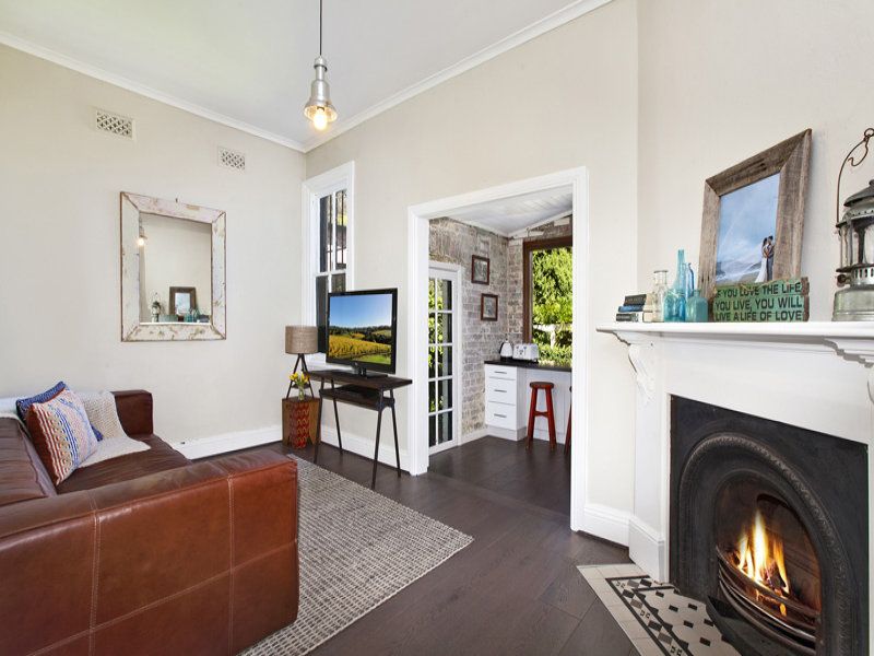 2A Yaralla Street, Newtown, NSW 2042