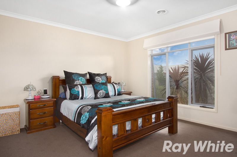 9 Parmentier Way, Pakenham, VIC 3810