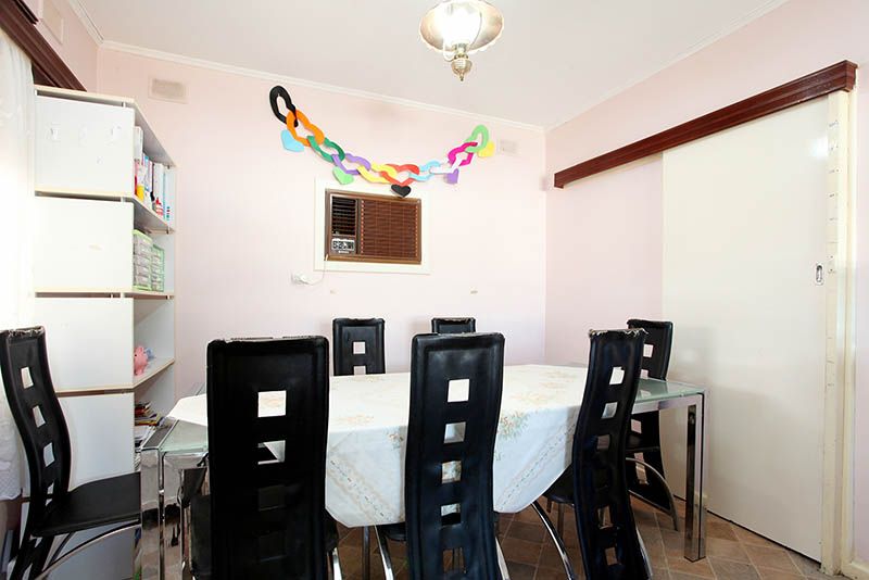 16 Marshalsea Road, Elizabeth Park, SA 5113
