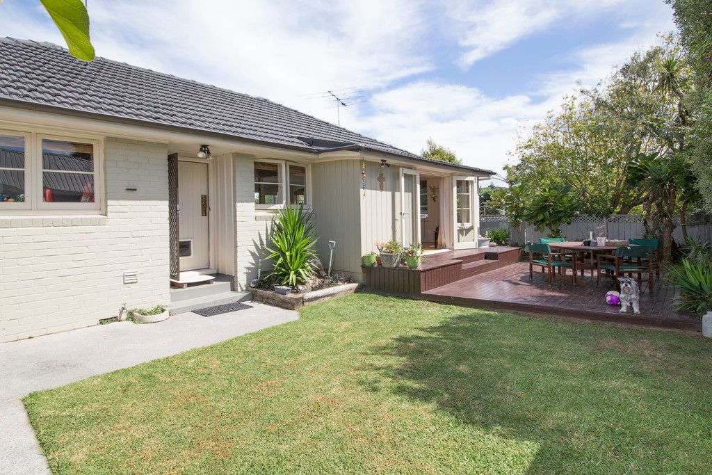 64 Frederick Street, Hillsborough, Auckland City