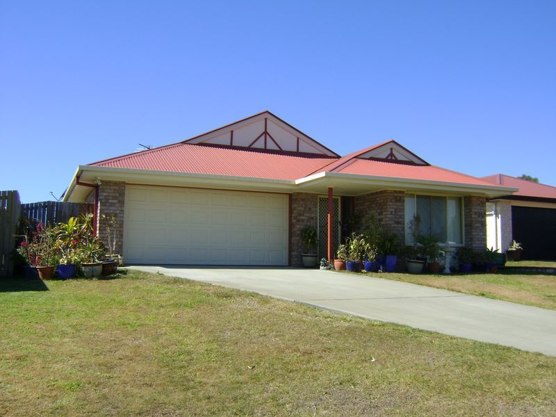 16 Felix Court, CRESTMEAD QLD 4132