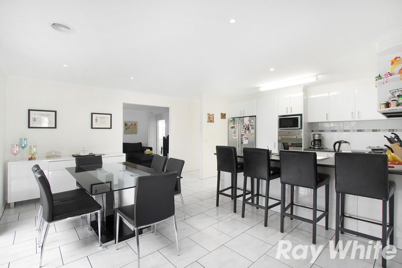 64 Storey Drive, Pakenham, VIC 3810