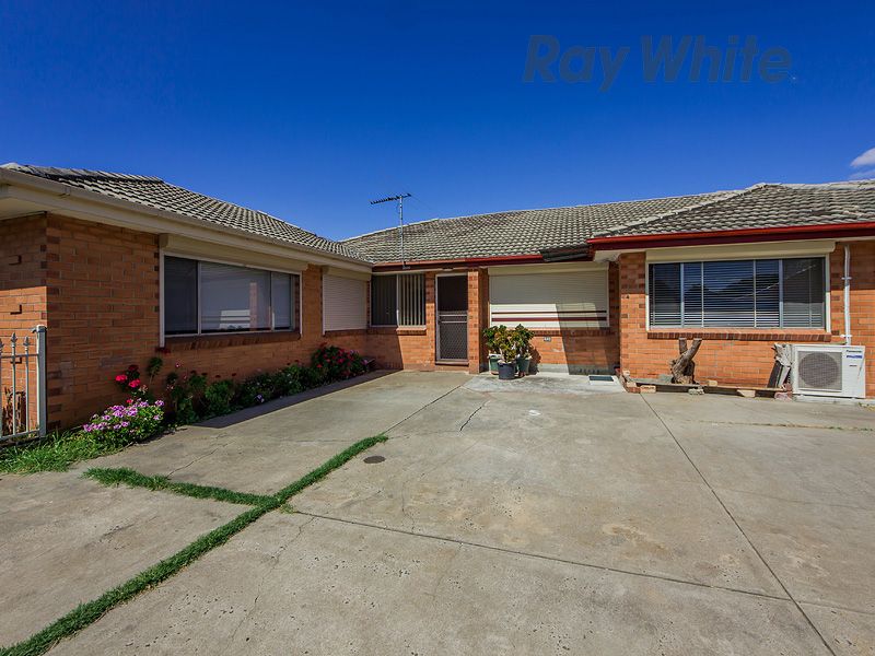40 East Esplanade, St Albans VIC 3021