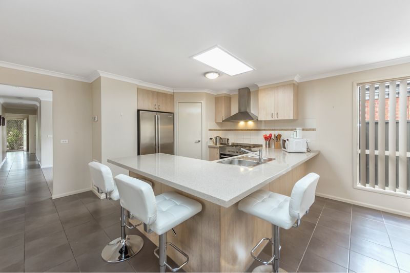 53 Lakewood Boulevard, Melton, VIC 3337