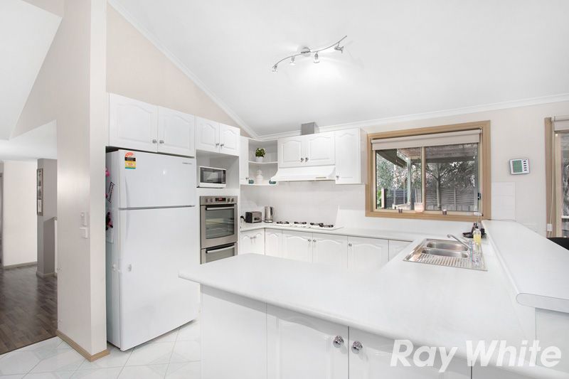 10 Maralee Court, Berwick, VIC 3806