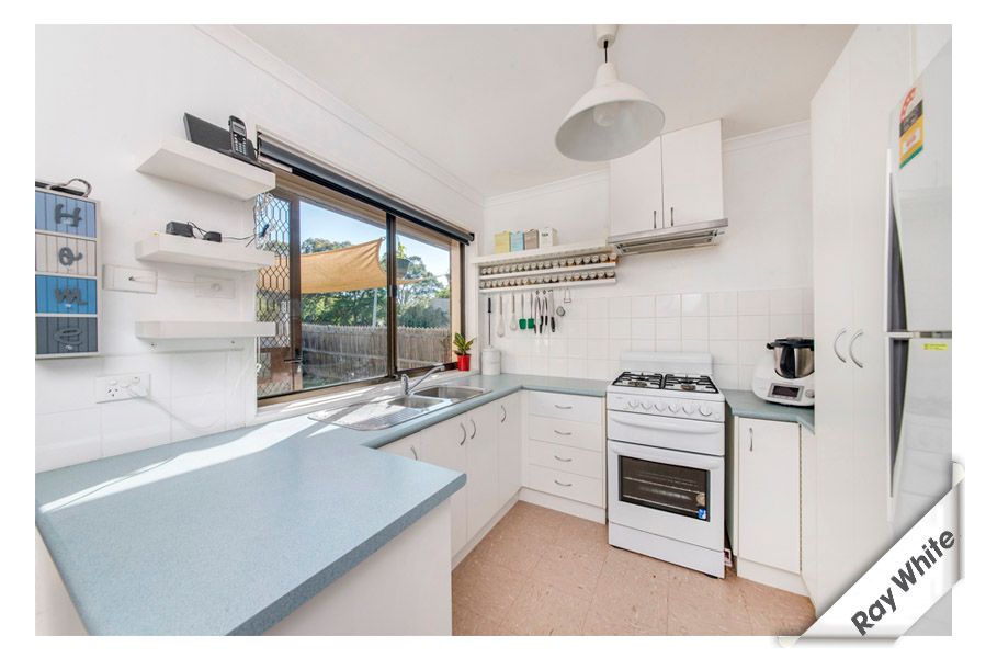 2 Noakes Court, Charnwood, ACT 2615