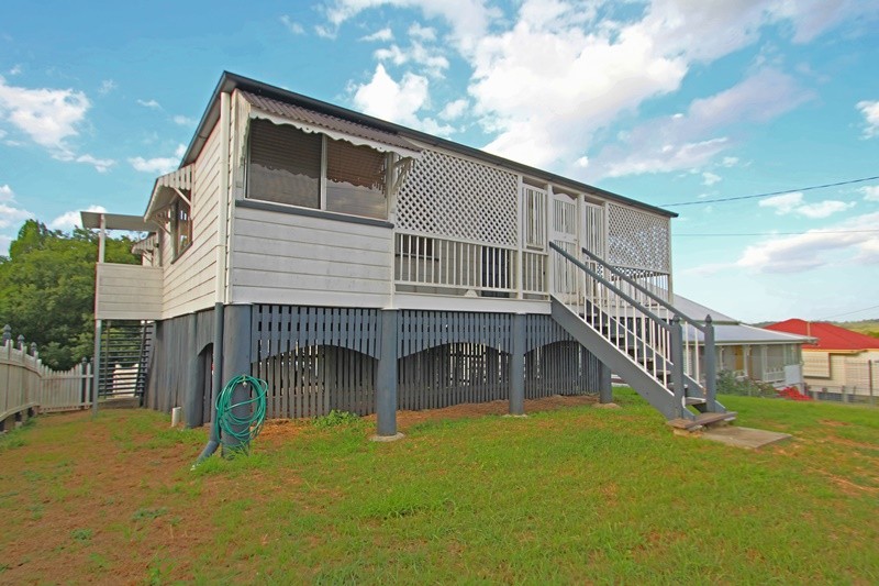 172 Blackstone Road, Silkstone, QLD 4304