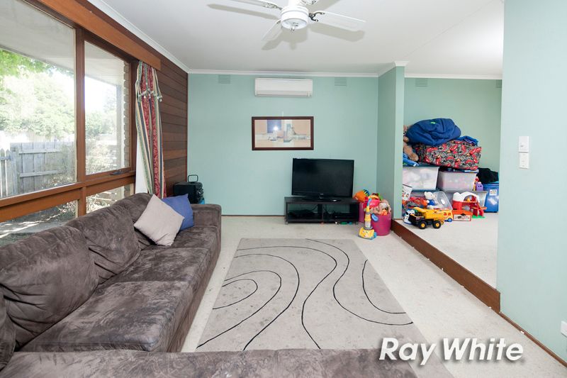 2 Almond Bush Street, Somerville, VIC 3912
