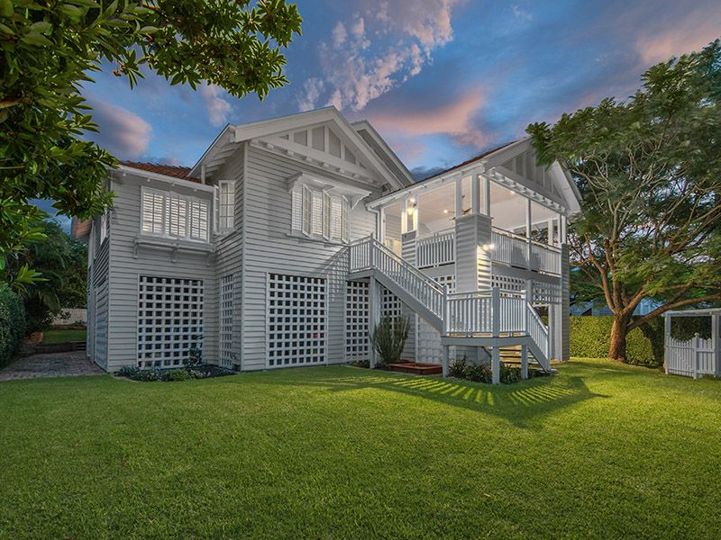 17 Liverpool Road, Clayfield, QLD 4011